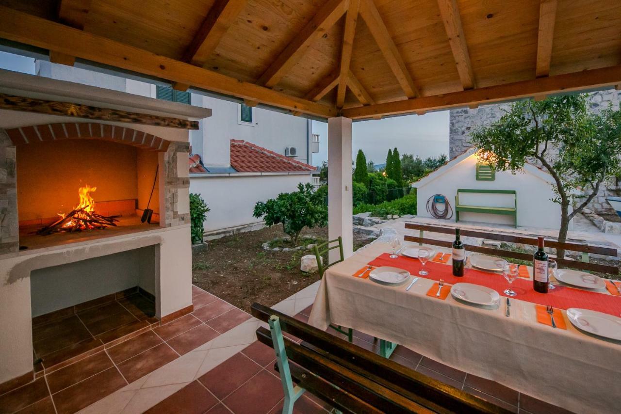 Seaside Villa Mia Trogir Exterior foto