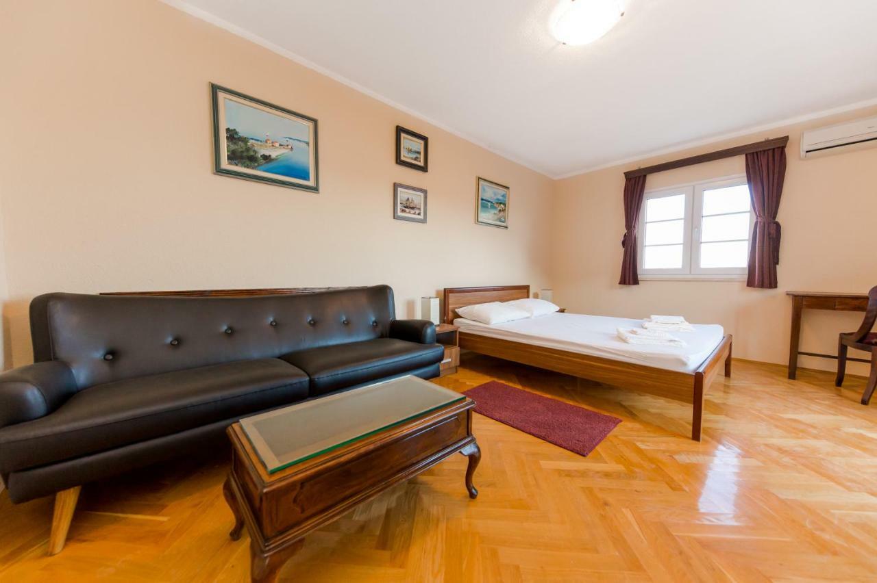Seaside Villa Mia Trogir Exterior foto