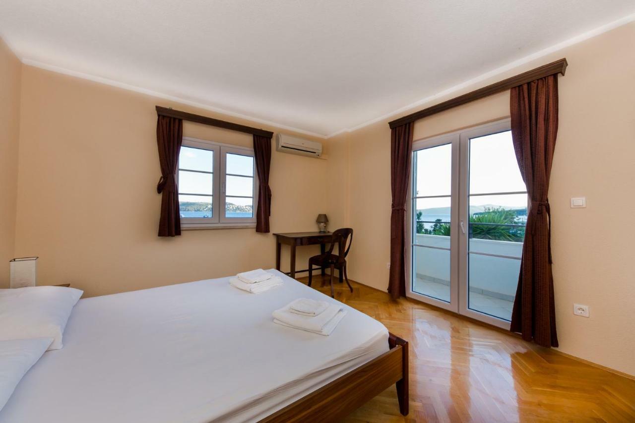 Seaside Villa Mia Trogir Exterior foto