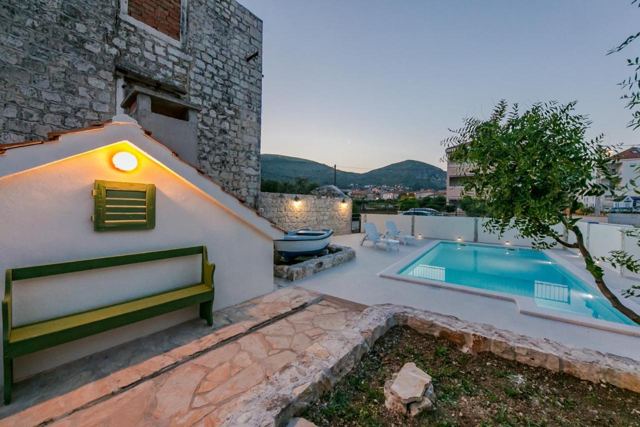Seaside Villa Mia Trogir Exterior foto